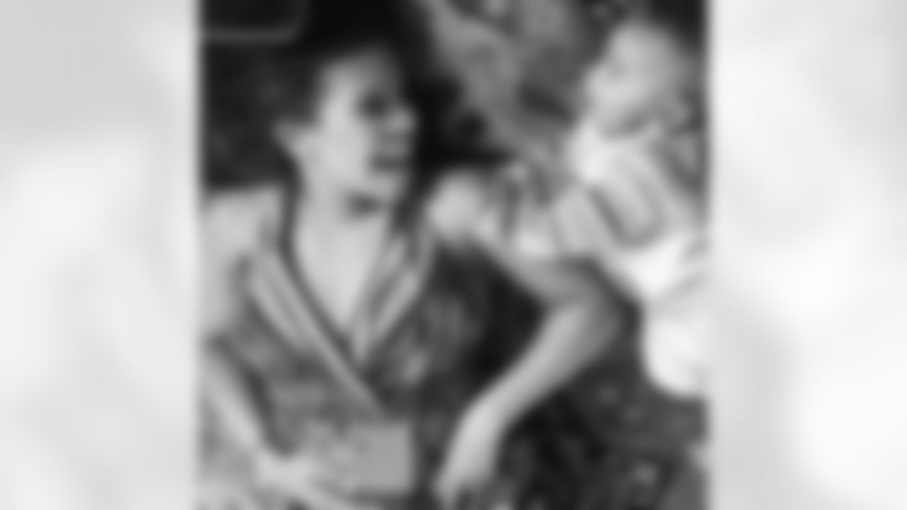 eugenemonroe60[Eugene Monroe]: Mommas boy. My loves. @profbwife #family #ravens #baltimore #DMV #grindLife #love #fatherhood #realhusbandsofMaryland @paynekeith