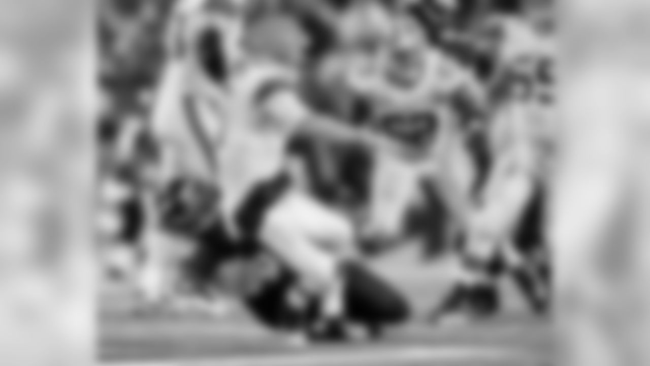 ngata092712sh09
