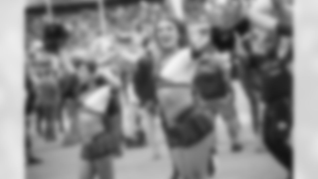 Cheer_VS_Rams-124