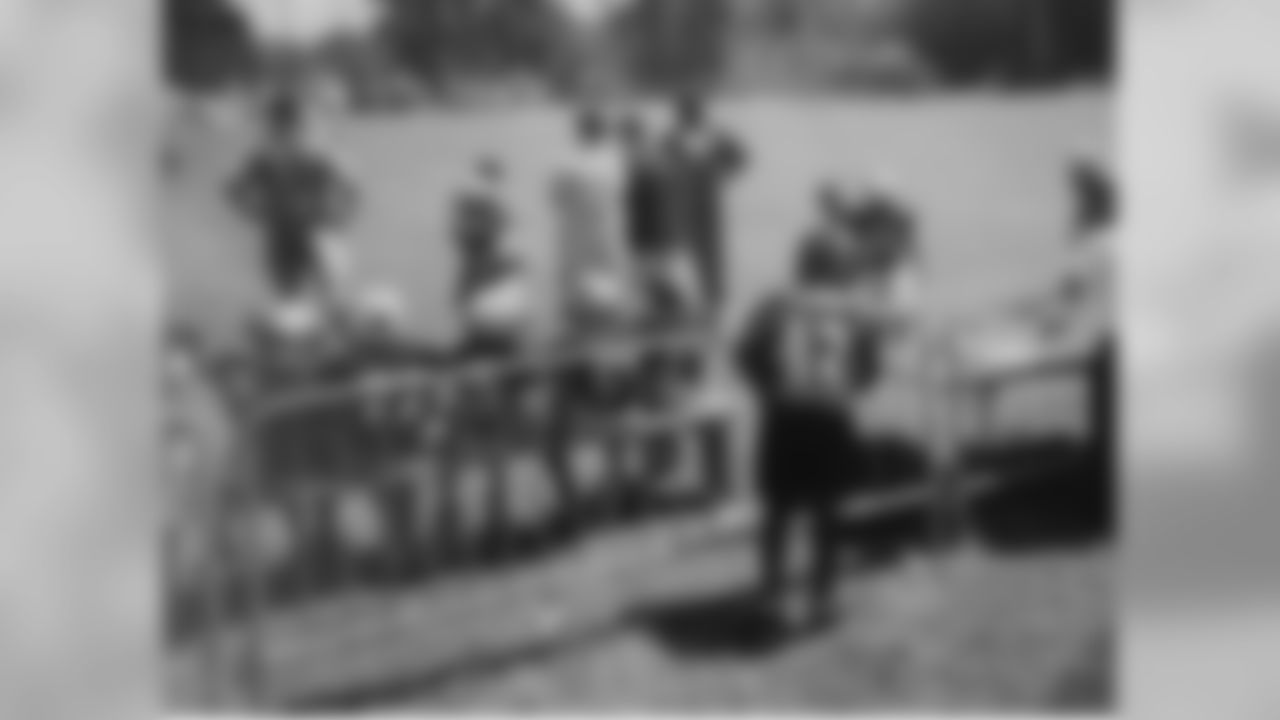 mpierce_97 [Michael Pierce] I Always Wanted You To Be Better Than Me! Happy 22nd Birthday Bro It's Been Crazy Watching You Grow! Everyone Help Me In Wishing My Bro A Happy Birthday!