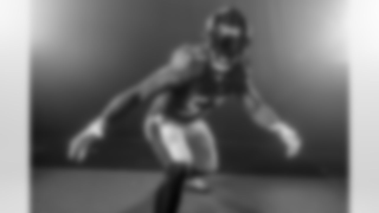 ILB C.J. Mosley