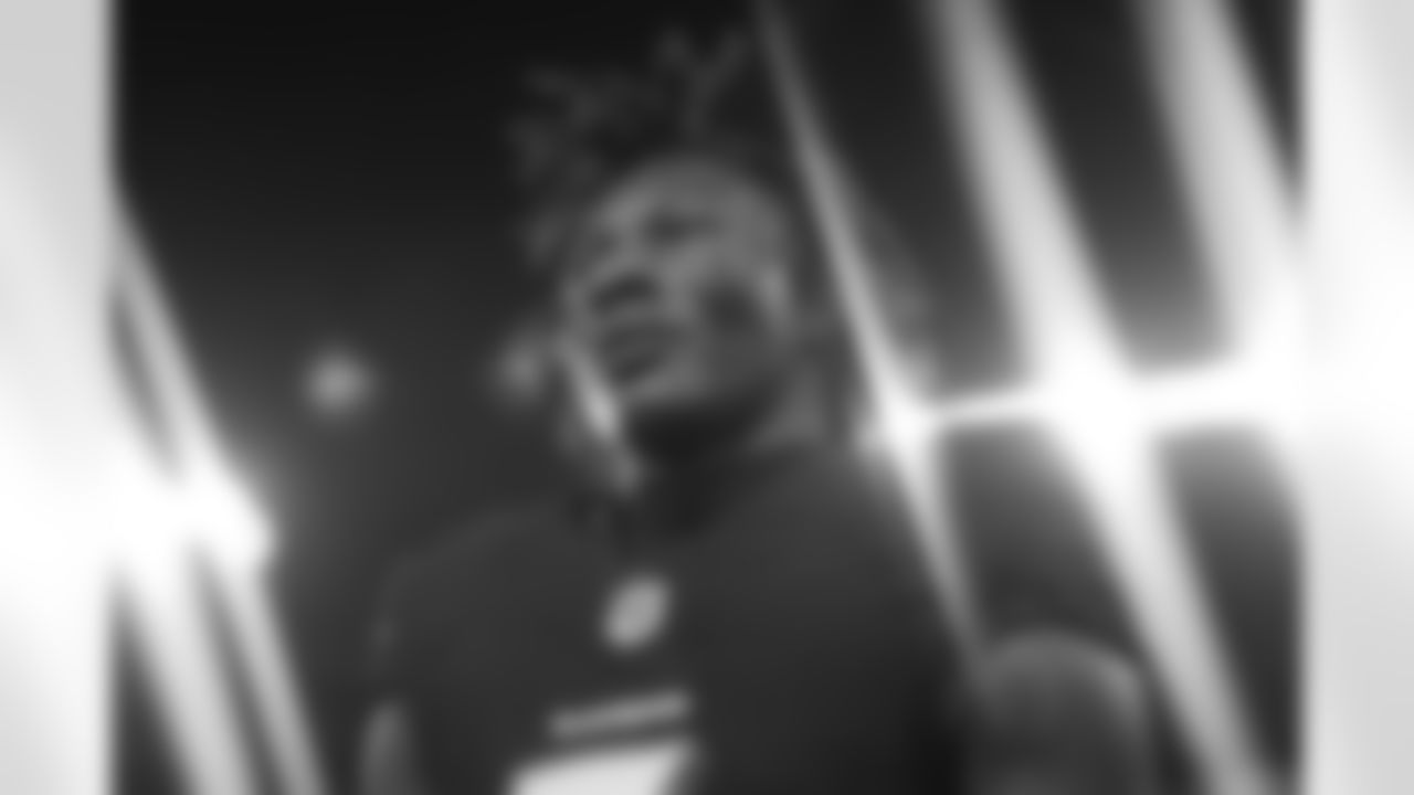 WR Marquise Brown