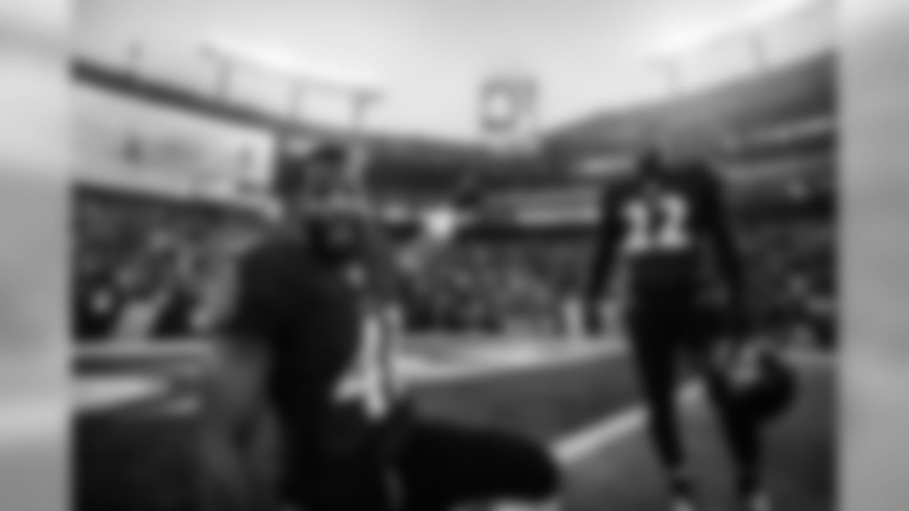 DB/LB Anthony Levine Sr., CB Jimmy Smith