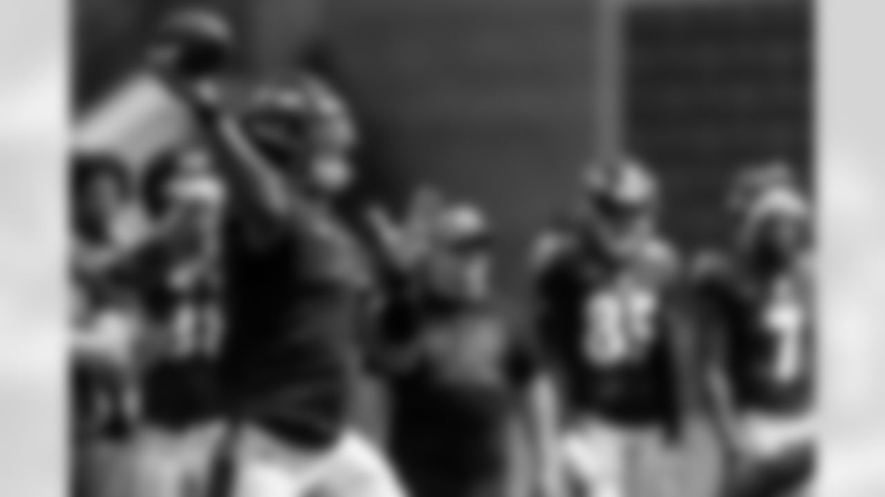 QB Brett Hundley