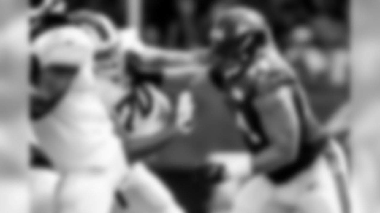 DT Carl Davis