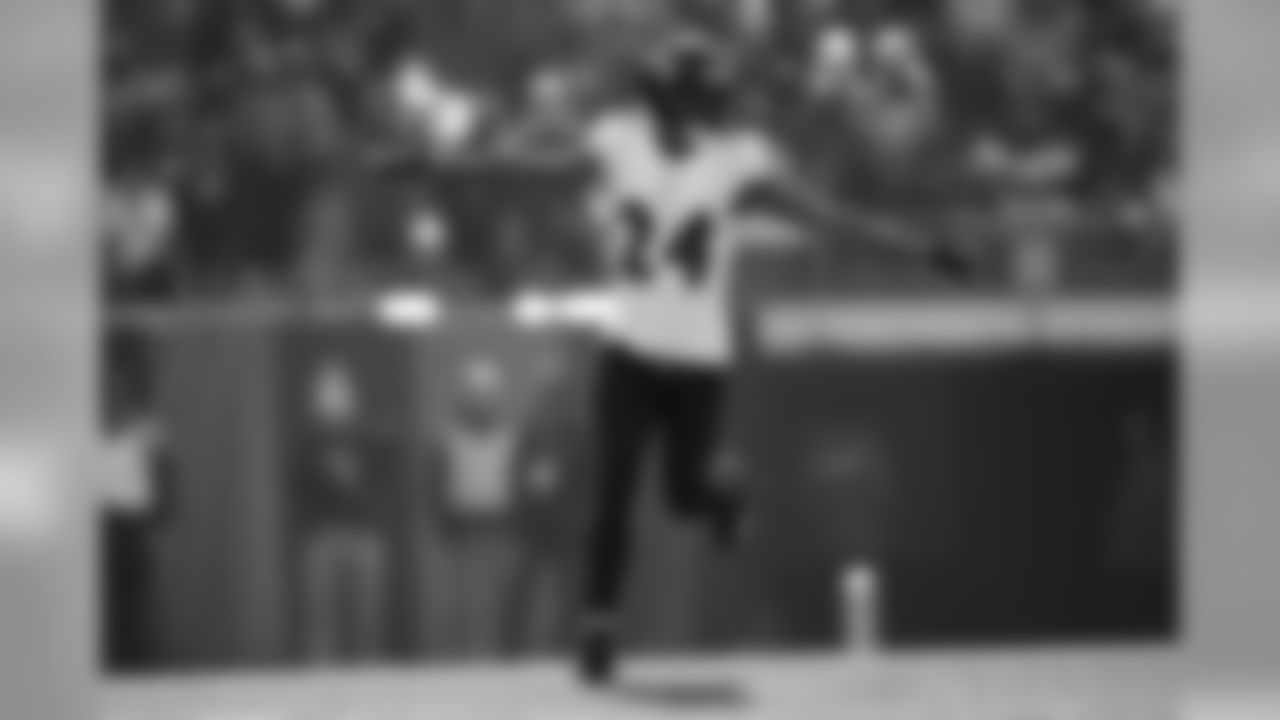 CB Marcus Peters