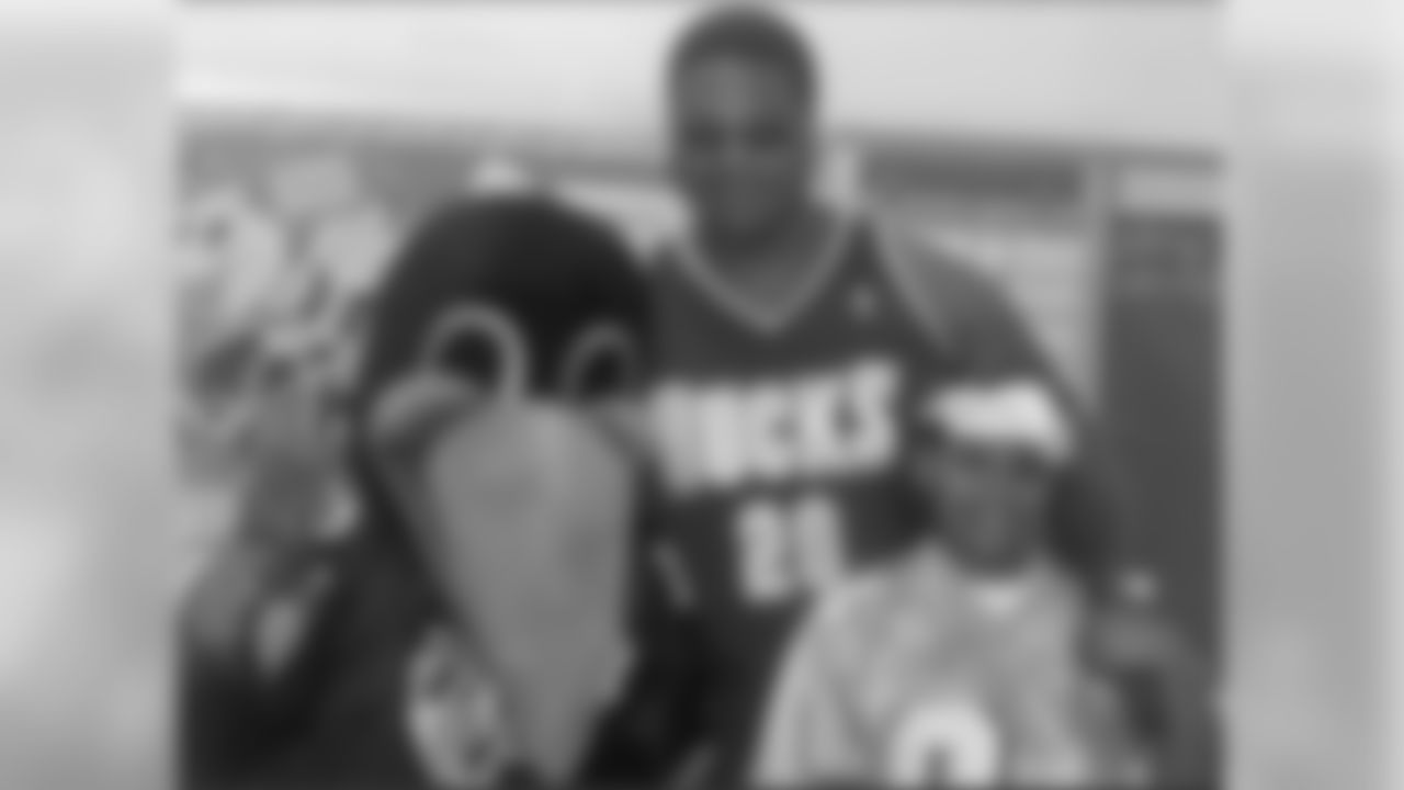 zeus__78 [Orlando Brown] 22 Years of Life and I'm still a Raven