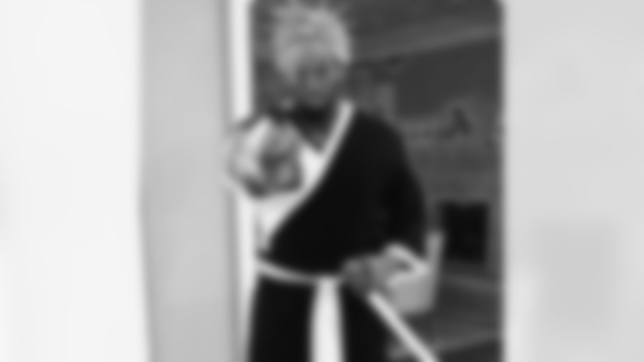 eugenemonroe60[Eugene Monroe]: #bankai #ichigo #bleach #halloween #cosplay #anime #nfl #baltimore #ravens Out here saving souls!