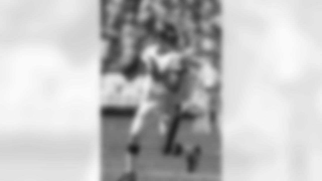 QB Kyle Boller
2003 Draft - Round 1, Pick 19