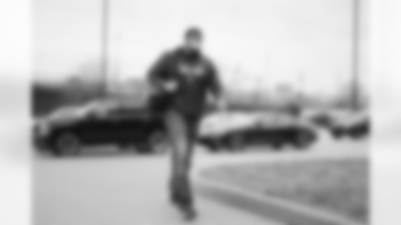OT Alejandro Villanueva