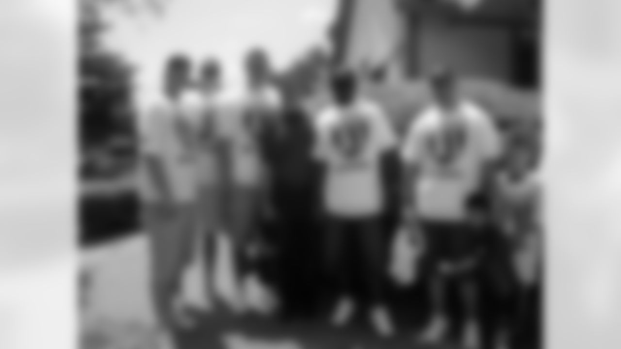 Ravens TE Daniel Wilcox invited several of his fellow teammates to a Putt-Putt Golf Tournament in order to raise money for his foundation, Empowerment M.I.N.D.S.
