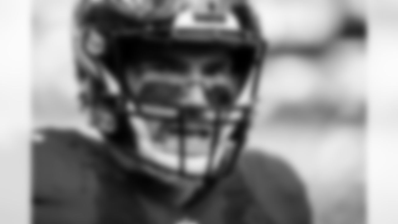 TE Ben Mason