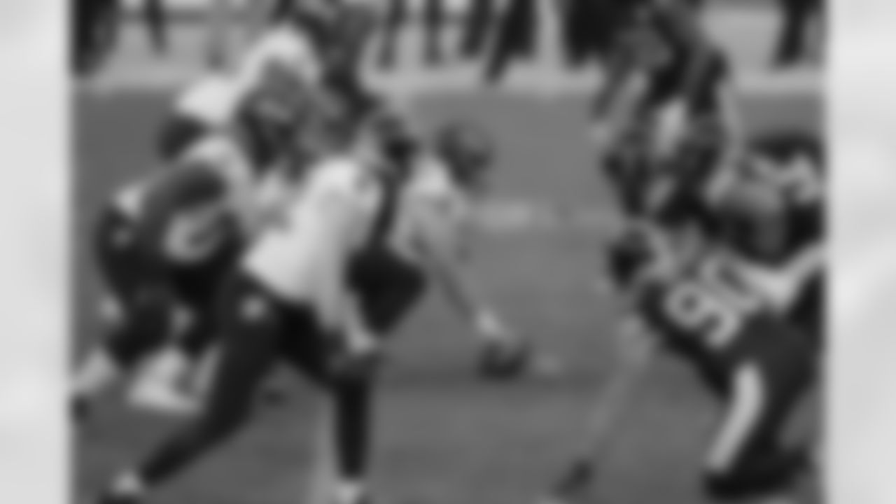 C Trystan Colon-Castillo
Week 12 | Baltimore Ravens at Pittsburgh Steelers | December 2, 2020 | Heinz Field