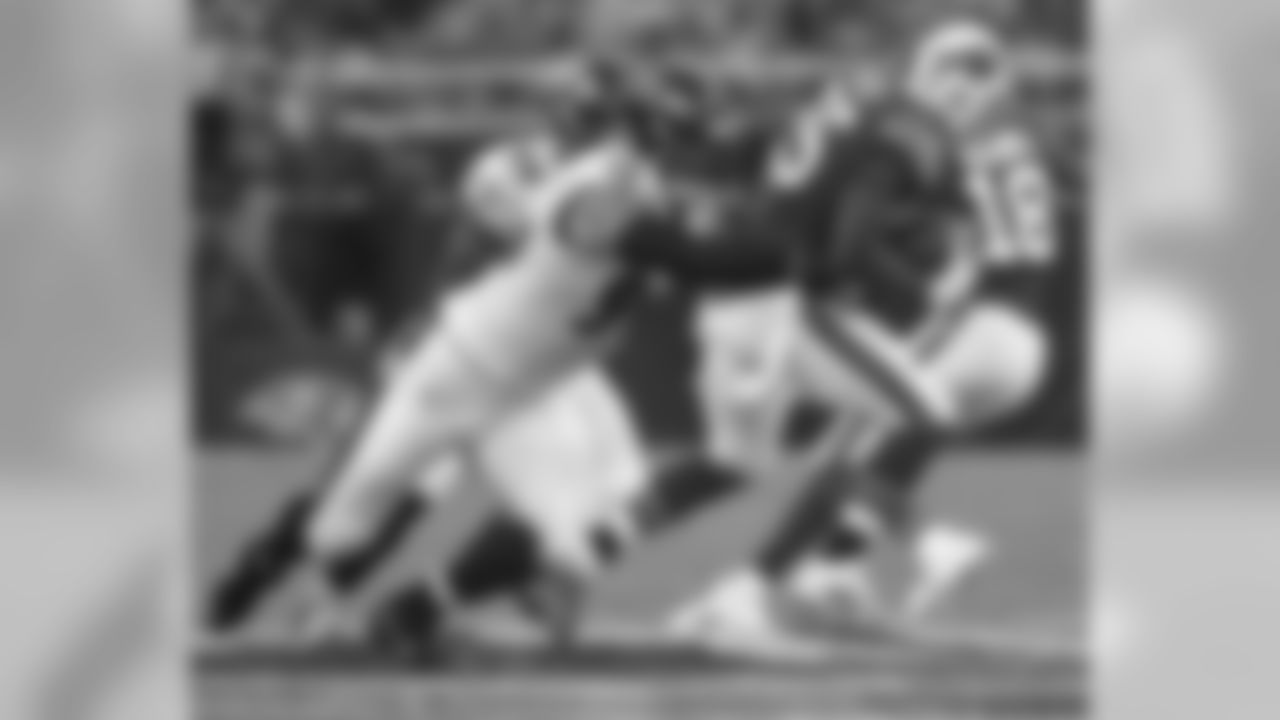 DE Brent Urban
2017: Urban was a breakout candidate entering the year as the starting five-technique defensive end, but he suffered a Lisfranc foot injury in London in Week 3 that knocked him out for the rest of the season.
Outlook: Head Coach John Harbaugh said he's "all for" re-signing Urban, who would again compete for the starting job with Bronson Kaufusi, Chris Wormley and Willie Henry.