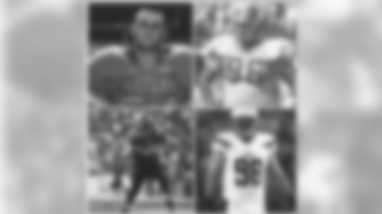 untouchablejay55[Terrell Suggs]:TAKE A BOW!!!! Jarrett"Double J" Johnson retiring from football today.IT's been an honor to fight at your side!!!