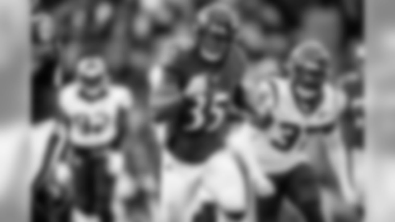 The Baltimore Ravens defeated the Houston Texans by a score of 41-7 at M&T Bank Stadium on November 17, 2019 in Baltimore, MD.