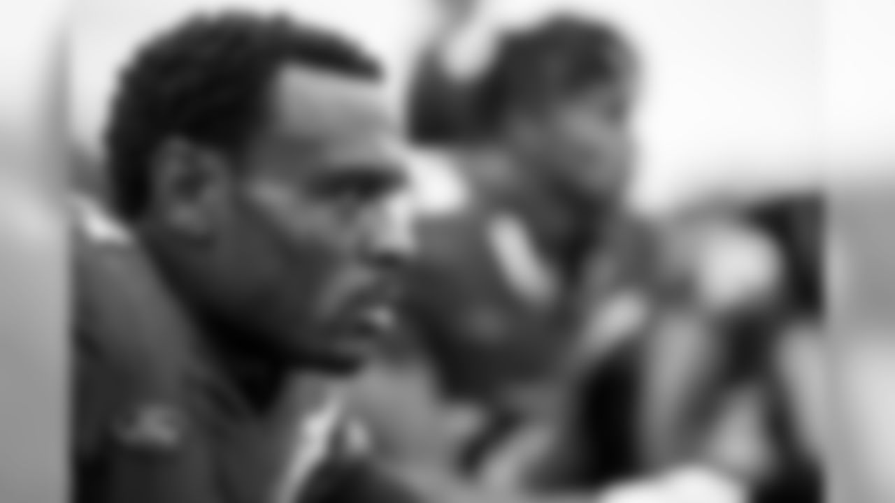 CB Brandon Carr