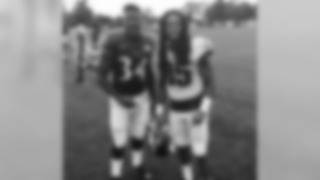 zobot_34[Lorenzo Taliaferro]: Crazy I remember sitting countless night in our crib talking bout the NFL and when I got back from combine I was like bro whatever I gotta do Ima make it to the NFL so u ball out ya last year and meet me there sho nuff he did that it was good practicing and playing against my roommate @d.rice01