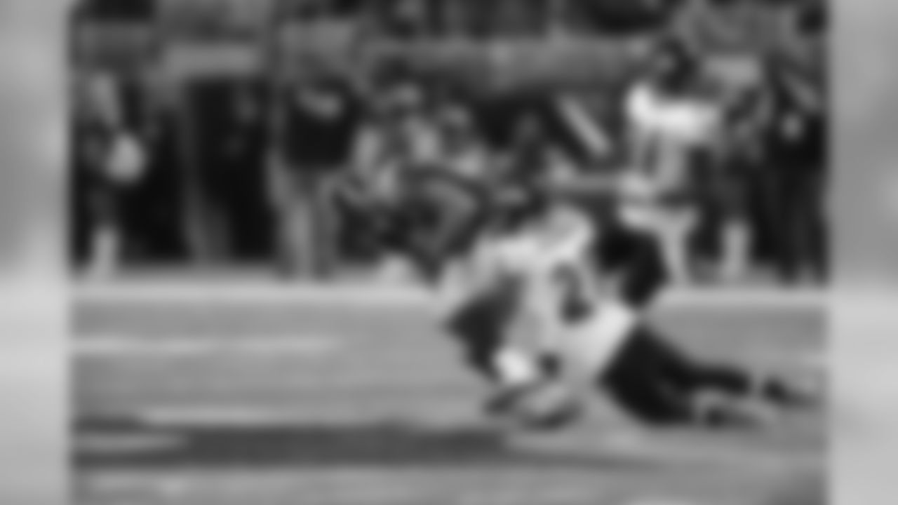 Some of the best shots from the Ravens-Rams game on Sunday, Sept. 25th at the Edward Jones Dome.