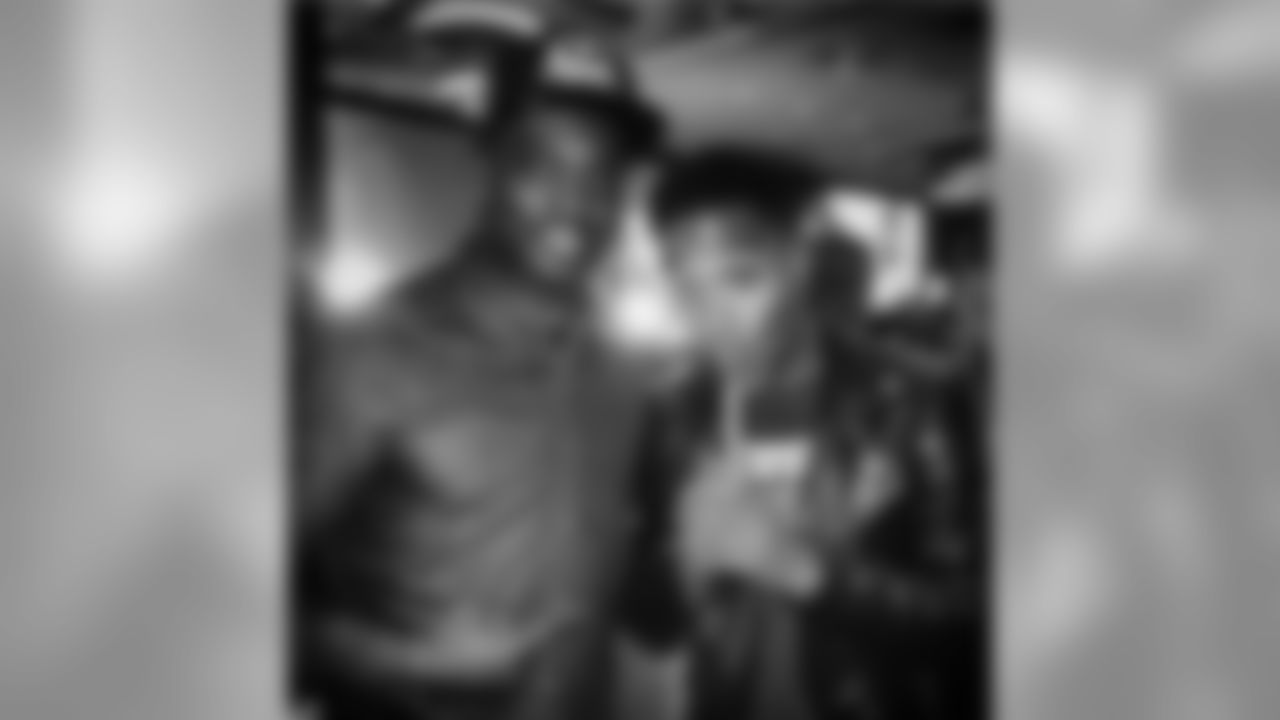 diggz32 [James Ihedigbo]: appreciate Kid Cudi for coming through the show this week  #RadioRow #SuperBowlXLVIII