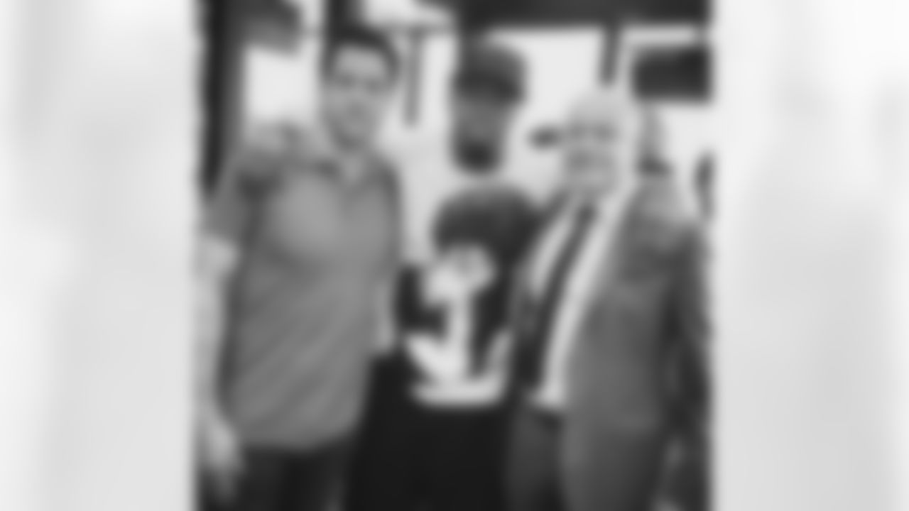 untouchablejay [Terrell Suggs]: 55CHECK THE GATE!!!! Small thing to a Giant.. #1TakeSiZ #HBO 1080CPT BRIGADE