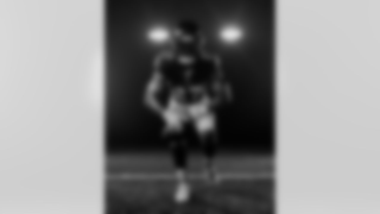 RB J.K. Dobbins (27)