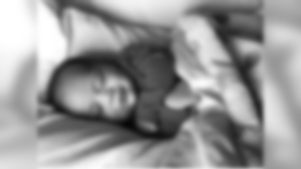 51isdown [Kamalei Correa] GOD is so Great! Thank you Lord for my ku'uipo!