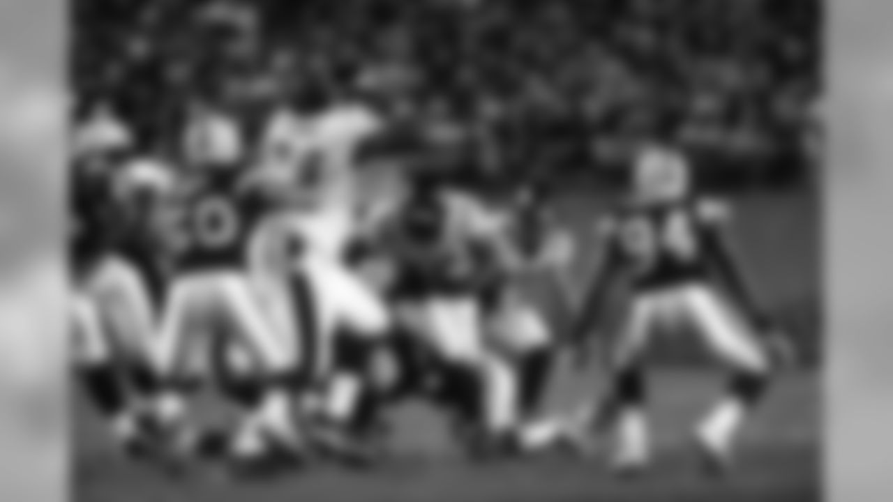 Some of the best shots from the Ravens-Steelers game on Sunday, Nov. 6th at Heinz Field.