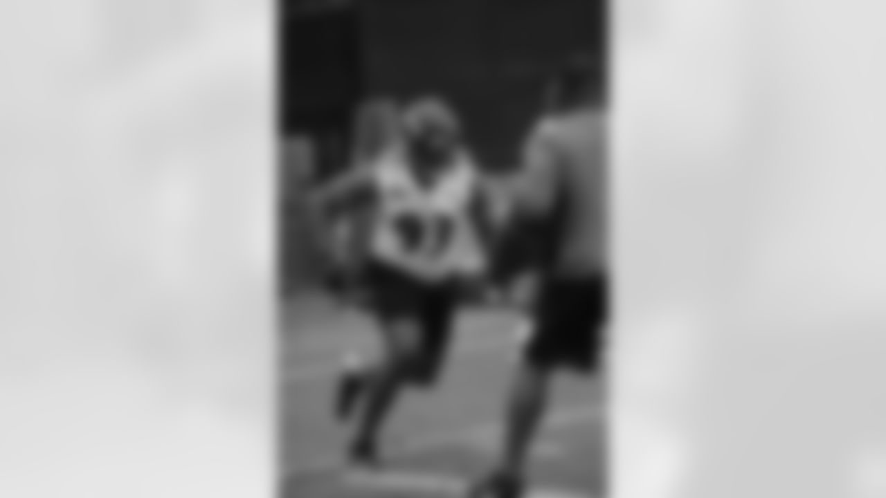 DE Calais Campbell (93)