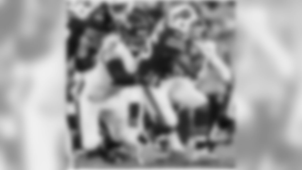 urbanlegend96 [Brent Urban] "No one's taking these type of risks, lay into me all you want, I'll take it on the chin." - Conor McGregor #fightnight