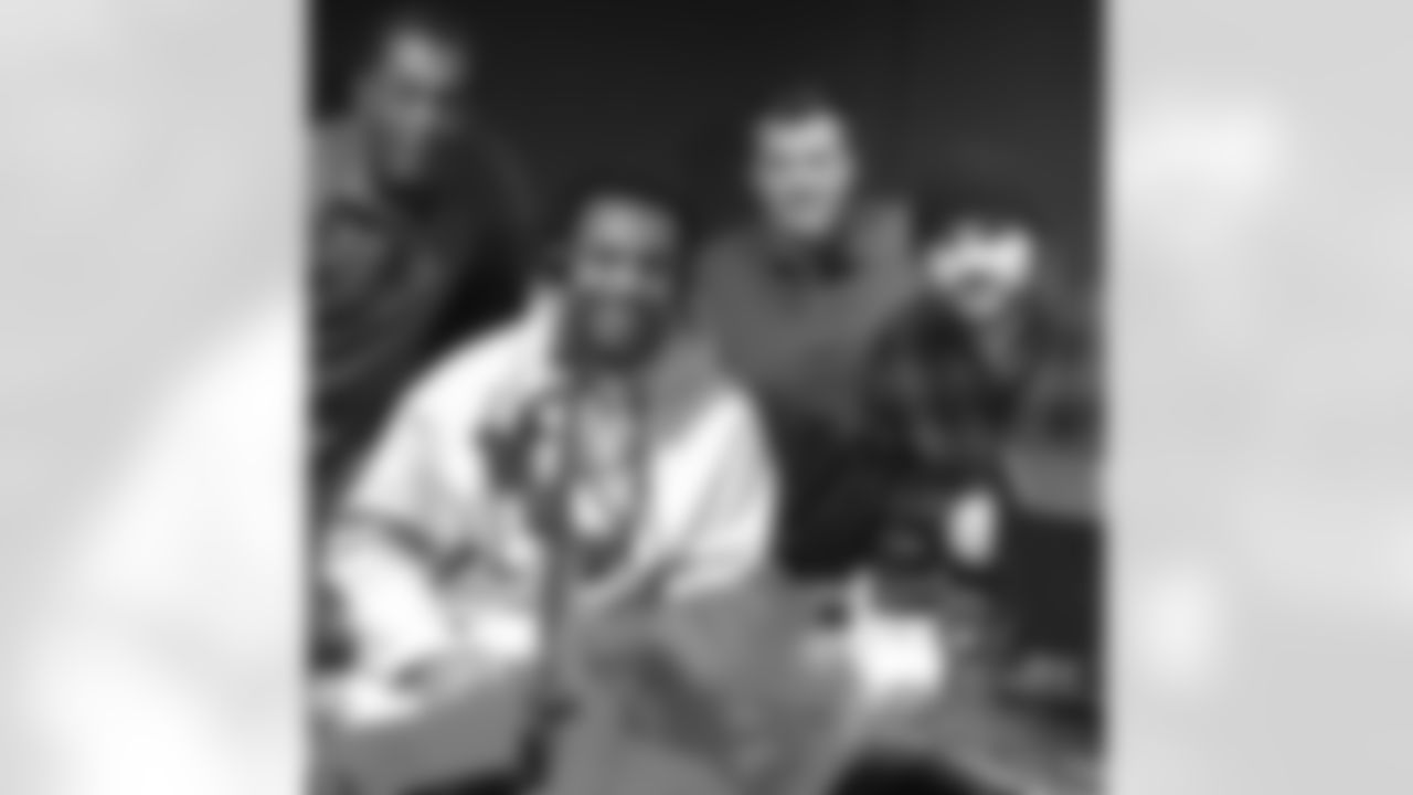 chriscanty99[Chris Canty]: In studio @espnny98_7fm w/ @ahahnmsg & @hdumpty39 recapping wild card weekend #NFL #espn #nyc