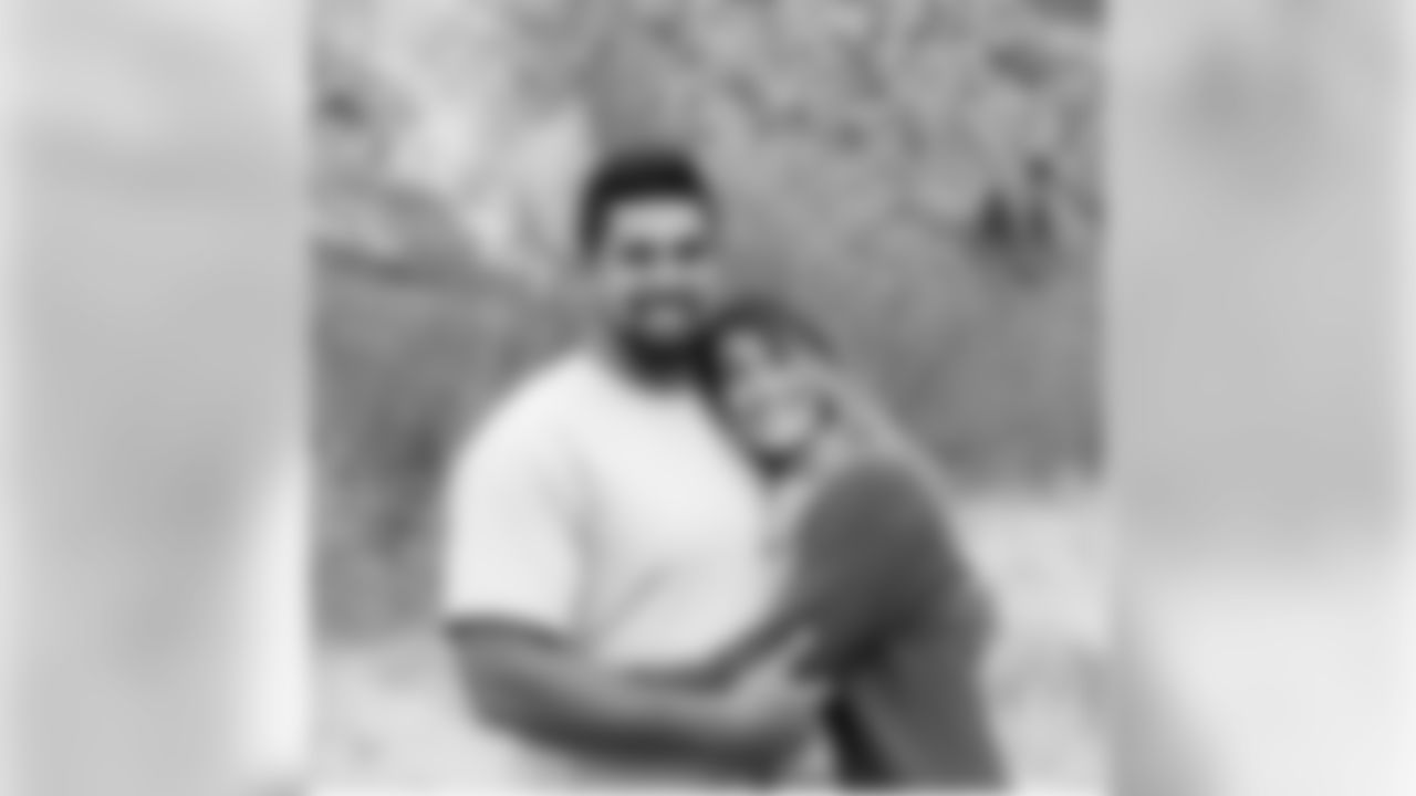 bkaufusi90 [Bronson Kaufusi] Happy Birthday to my beautiful wife. Having you in my life is a blessing and I'm grateful for you.