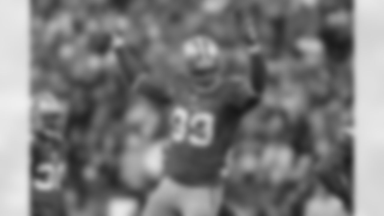 2006 – LB Manny Lawson, San Francisco 49ers