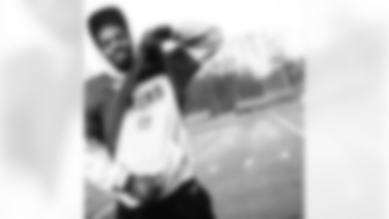 man_dammn9 [Matthew Judon] Houses are built on solid foundations.