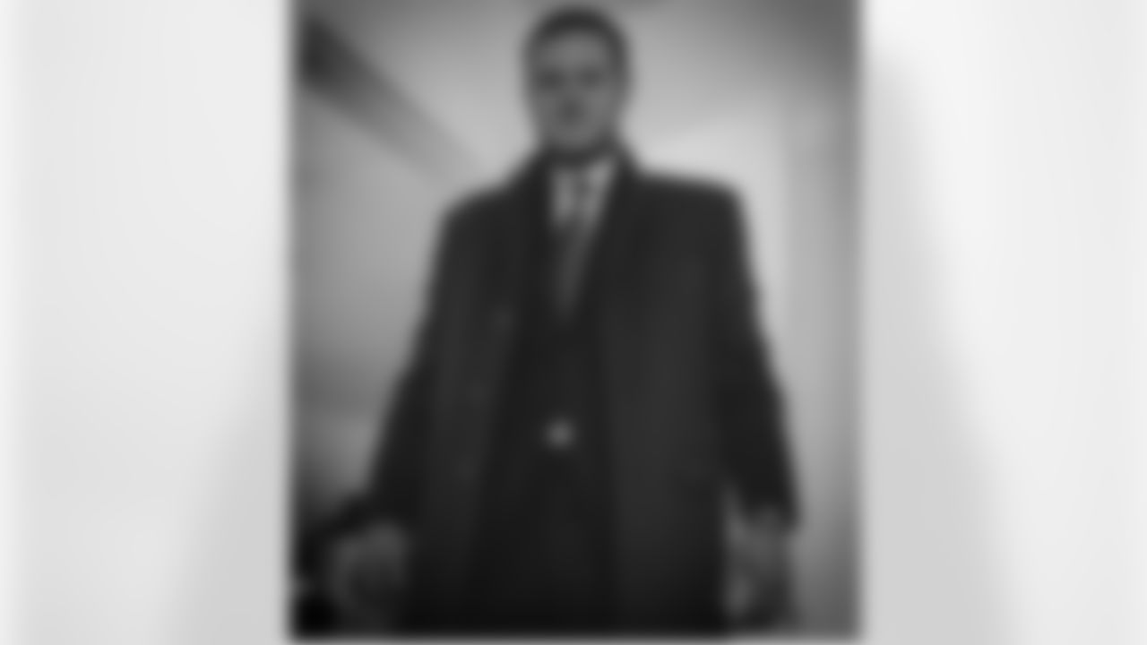 15rmallett [Ryan Mallett]: I hear you talking about we a lot, O you speak French now?#shippinguptoboston