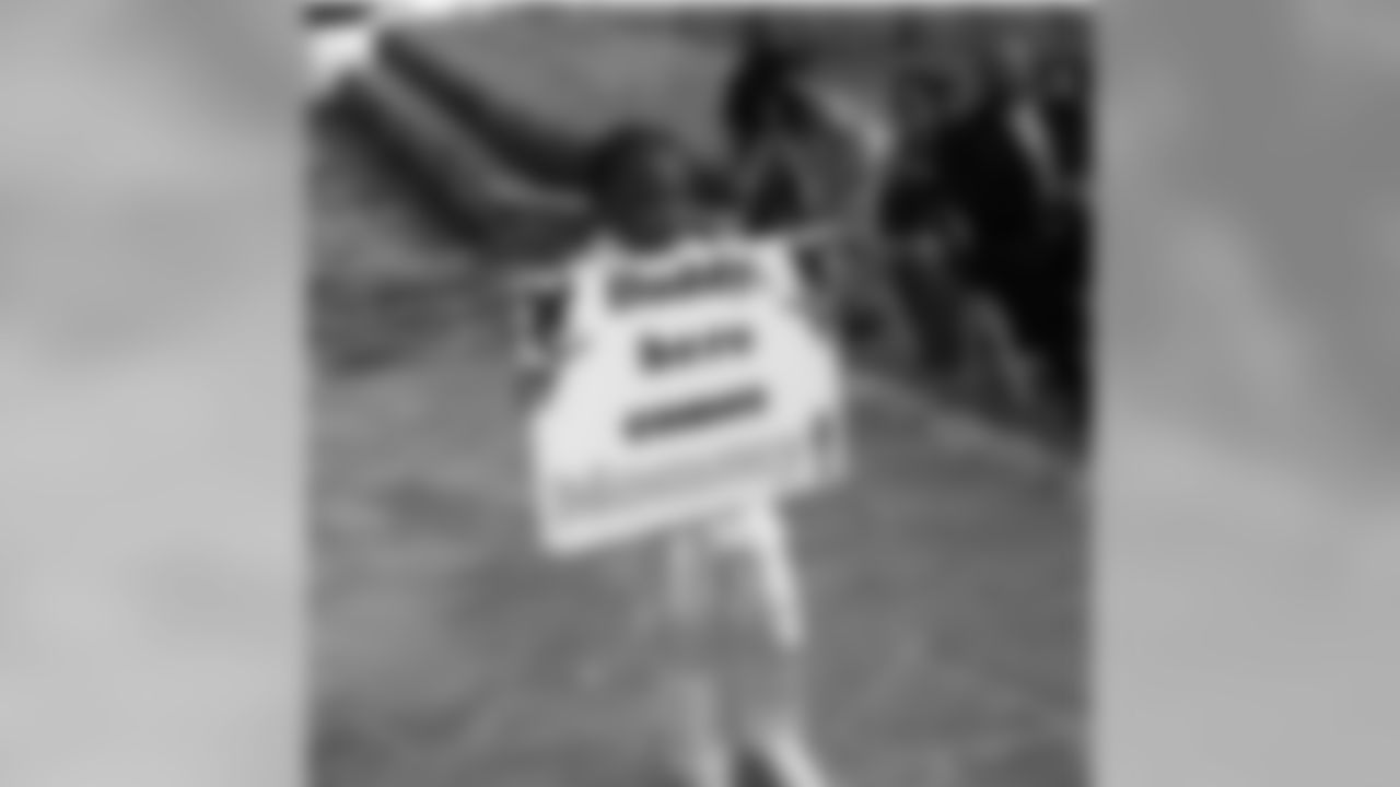 jab56 [Josh Bynes]: My son was on POINT!!! #freshlikehisdaddy #mrandmrsbynes2014 #mymainman