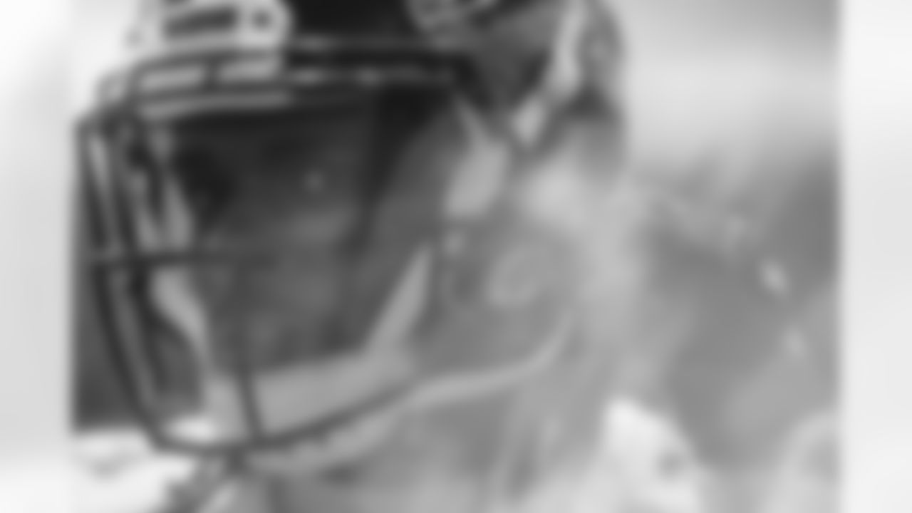 CB Brandon Carr