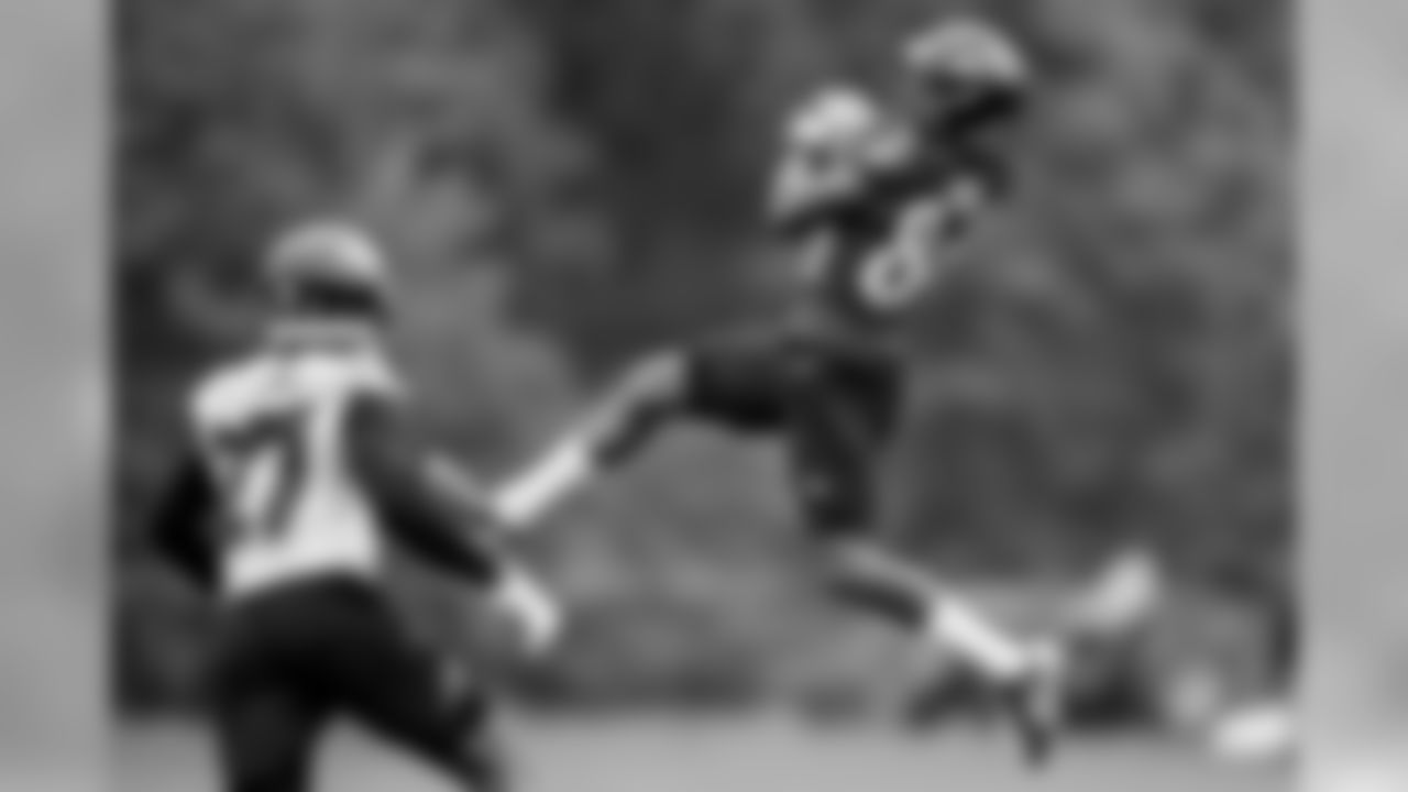 WR Janarion Grant