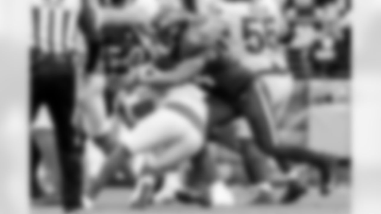OLB Tyus Bowser strip sacks Rams' QB Matthew Stafford