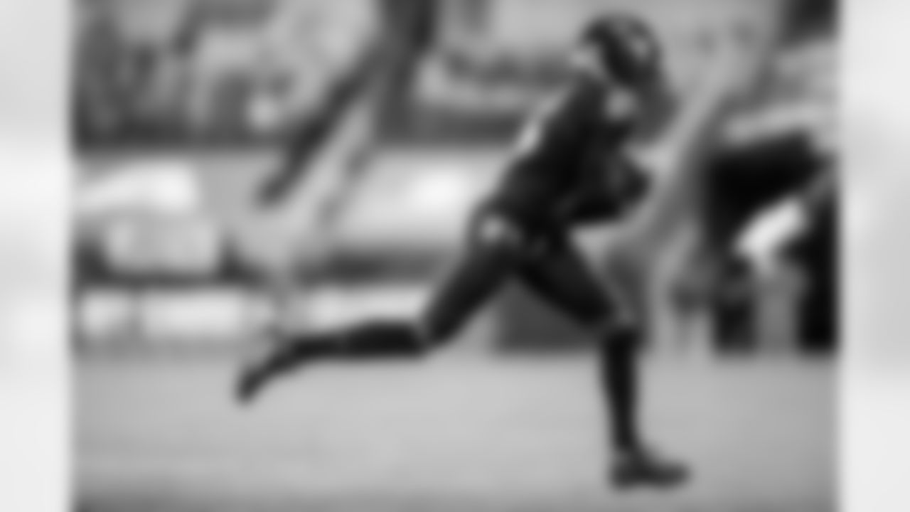WR Marquise Brown