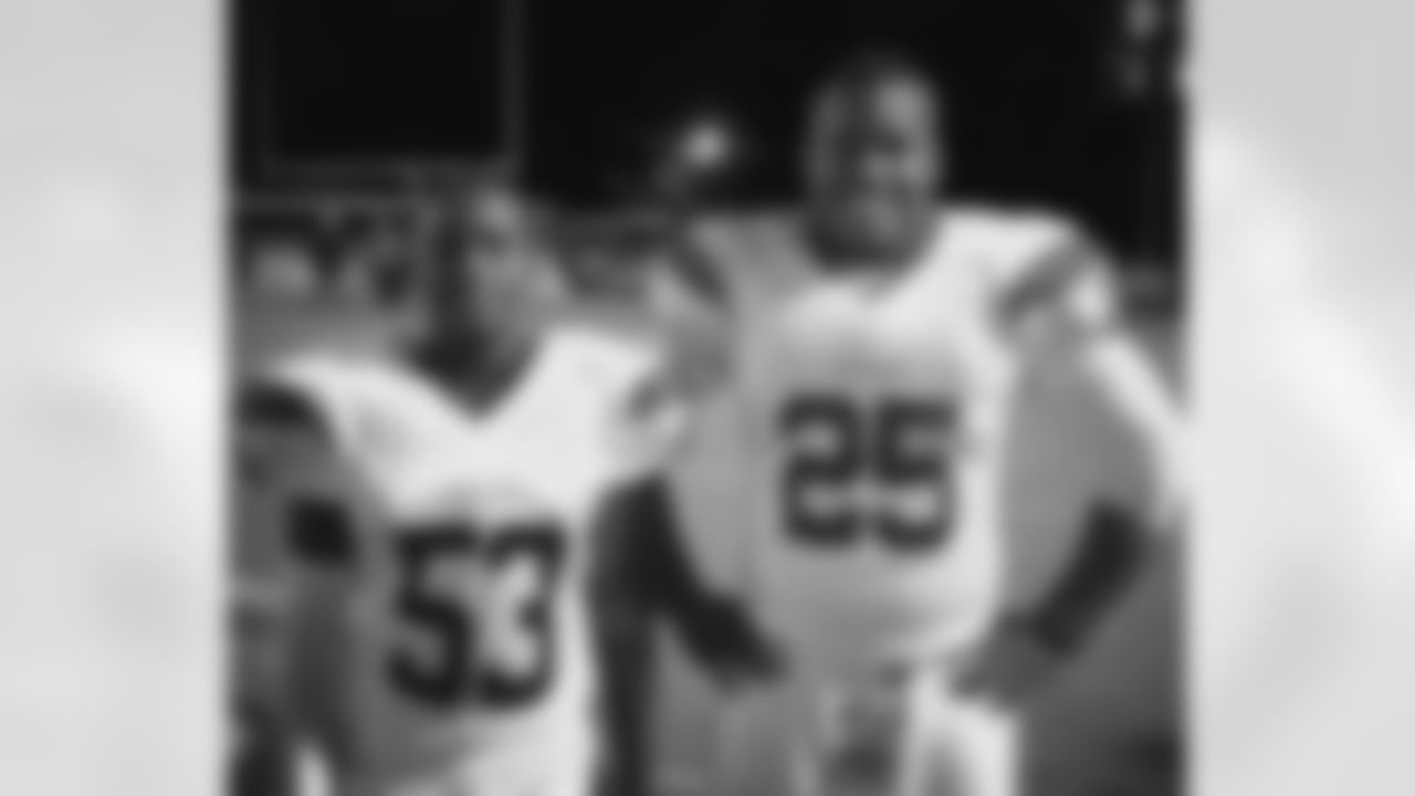 mpierce_78 [Michael Pierce]: Happy #NationalSiblingDay @mylespierce5 Doesn't Feel Right Calling You Little Bro Anymore lol We Came A Long Way, Love You