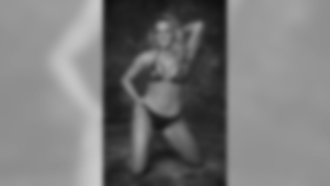 The Ravens Cheerleaders try different swimsuits and poses in preparation for the 2009 Calendar Shoot in the Bahamas.