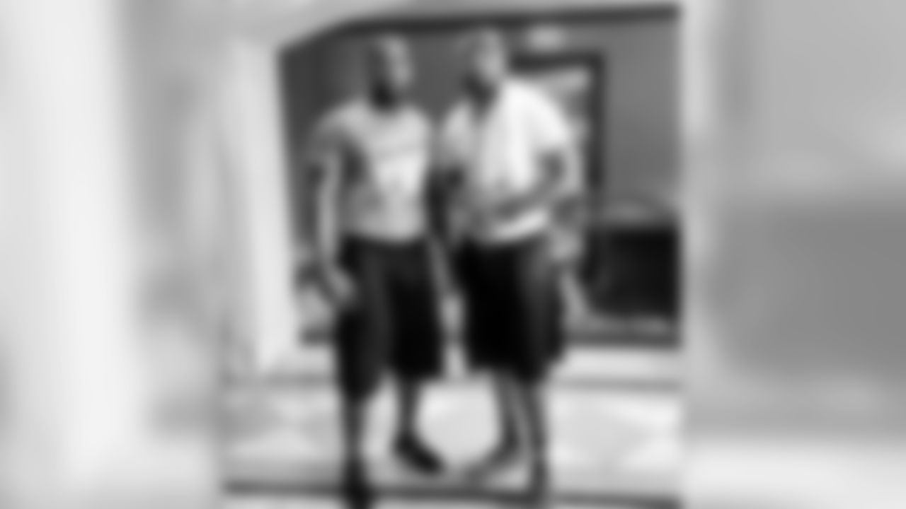 gshepp_33 [Gerrard Sheppard]: If you really want to be great, you will find a way to follow the footsteps of someone who has tasted greatness| My Mentor, My Big Bro