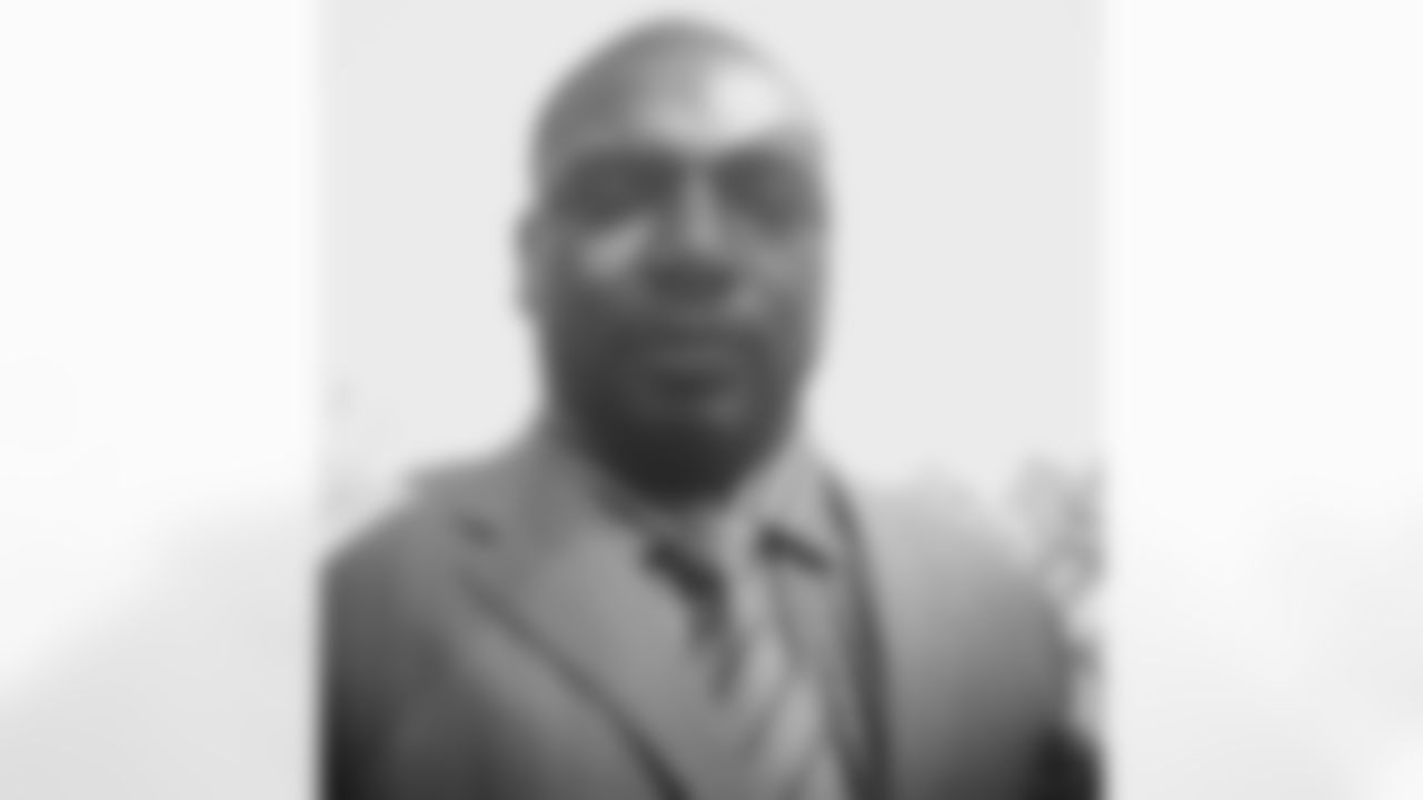 vlhammer [Vonta Leach]: #church #givegodglory