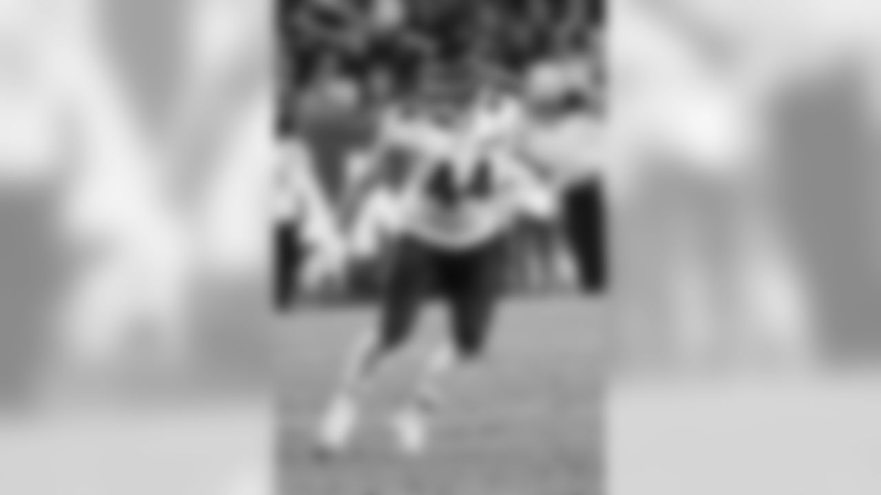 87. LB Nick Kwiatkowski, Bears