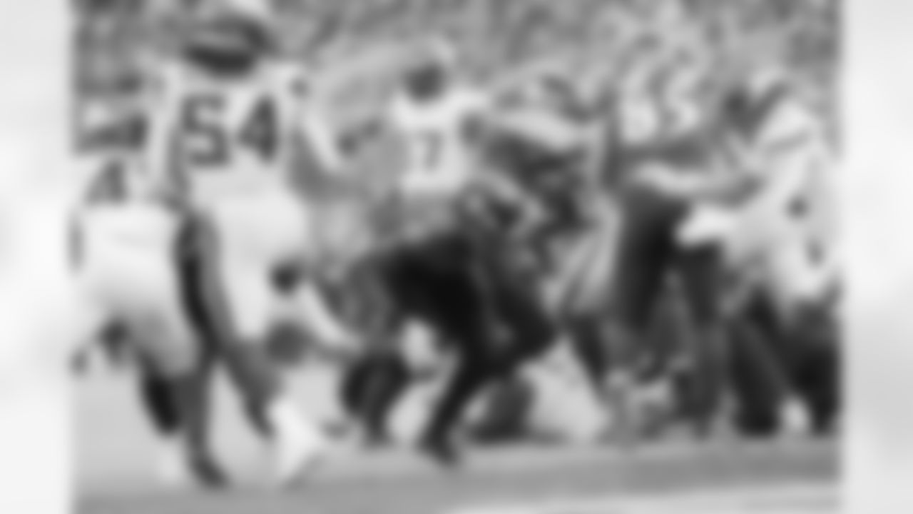 RB Le'Veon Ball