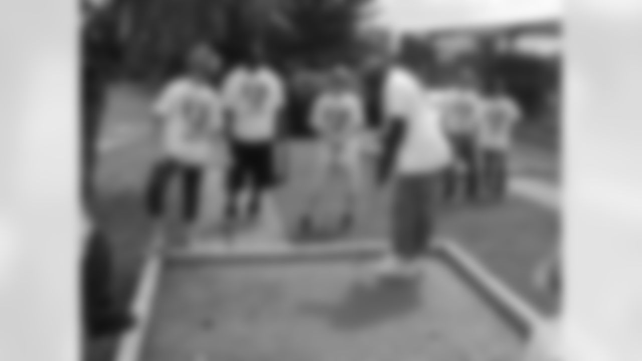 Ravens TE Daniel Wilcox invited several of his fellow teammates to a Putt-Putt Golf Tournament in order to raise money for his foundation, Empowerment M.I.N.D.S.