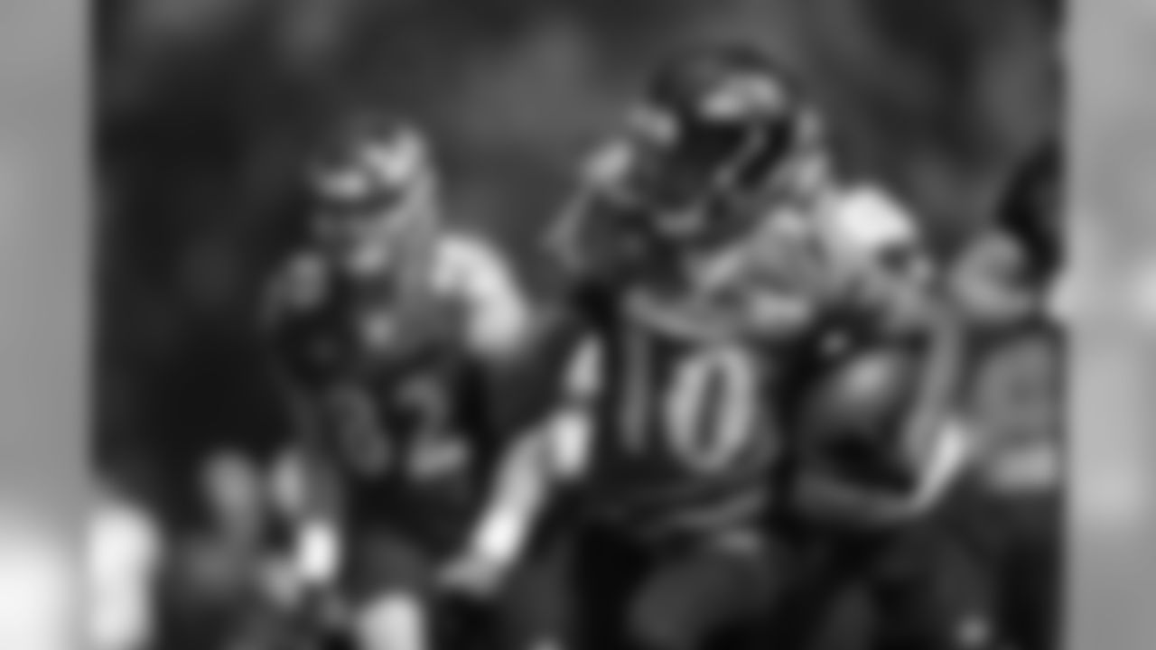 WR Chris Moore
Moore picked up momentum near the end of last season and has carried that into this offseason. He does a great job of tracking deep passes and making over-the-shoulder grabs. Wide Receivers Coach Bobby Engram says he's become a consistent player.