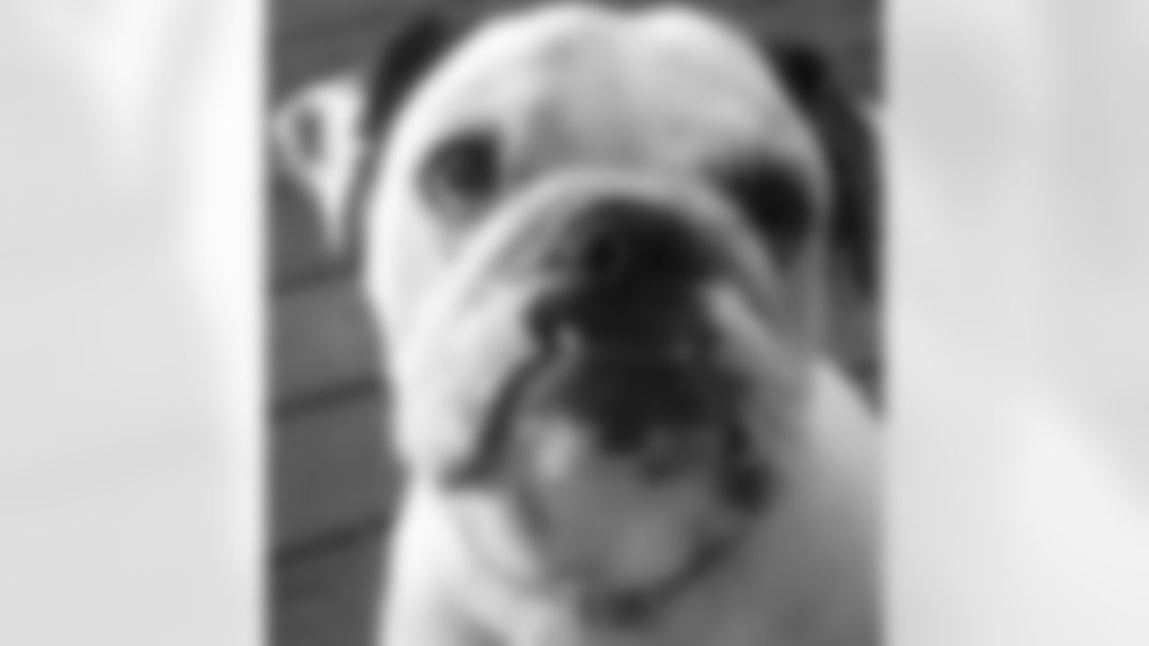 c.upshaw_91[Courtney Upshaw]: My 3rd child!