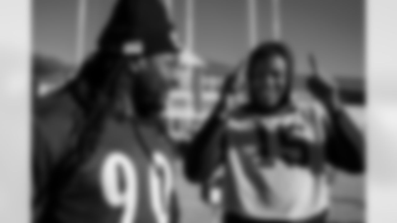 LB Pernell McPhee, OLB Jaylon Ferguson